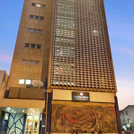 Protea Hotel Lusaka Cairo Road Exteriör bild