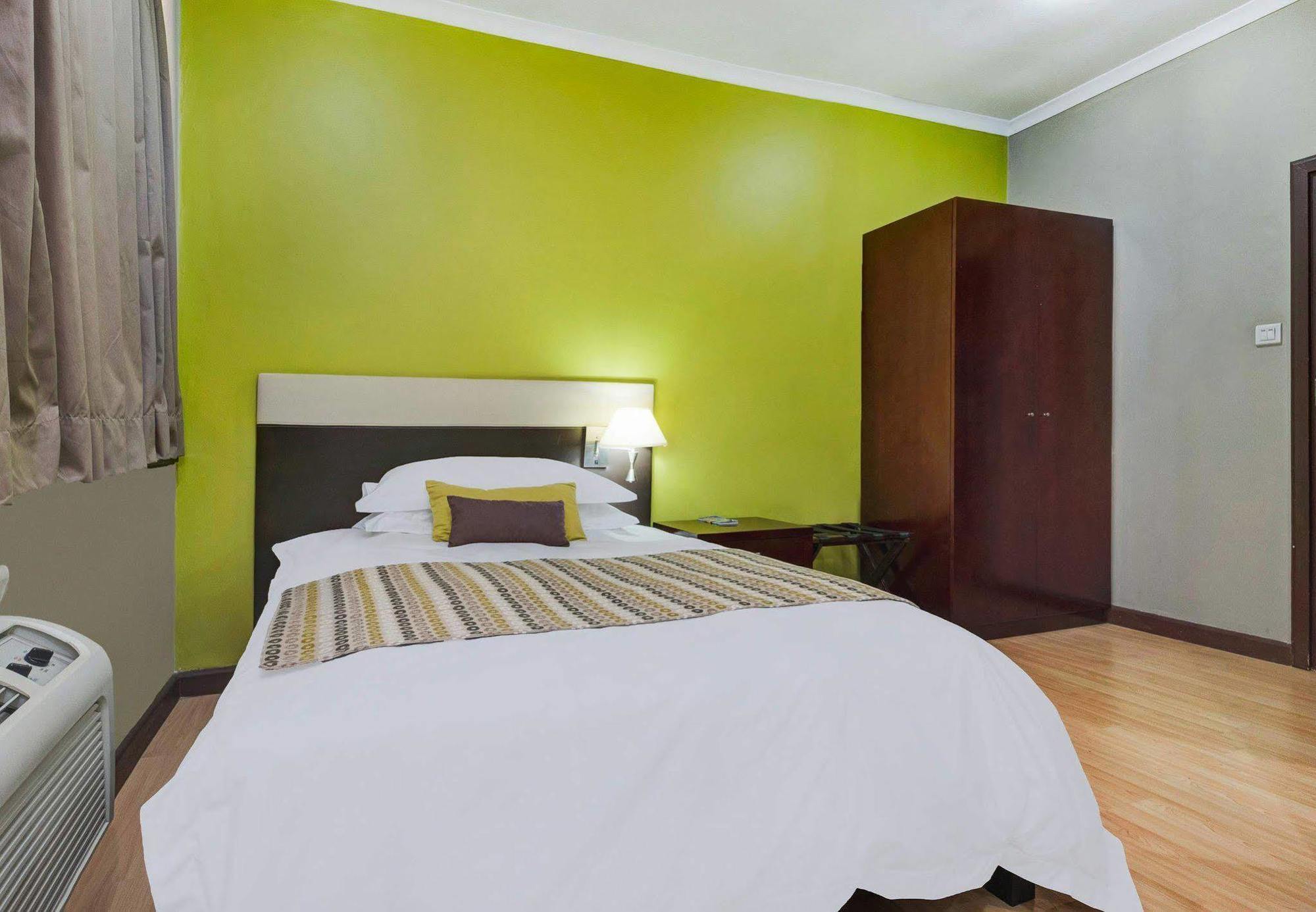 Protea Hotel Lusaka Cairo Road Exteriör bild