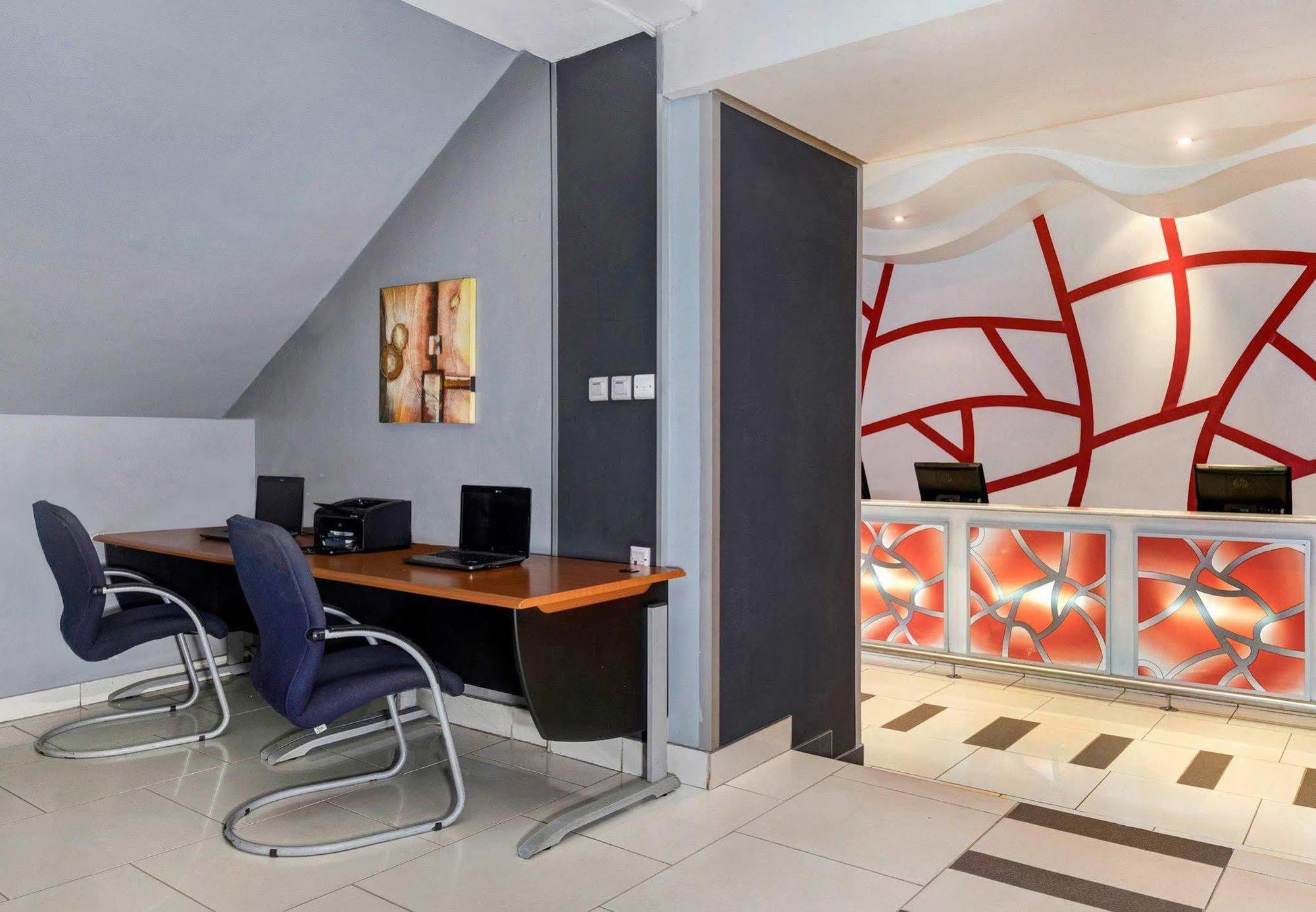 Protea Hotel Lusaka Cairo Road Exteriör bild